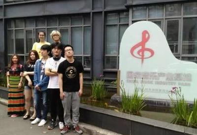 美國蒙特沃德高中師生上海音樂谷之行 一次跨越文化的演出經(jīng)紀(jì)合作